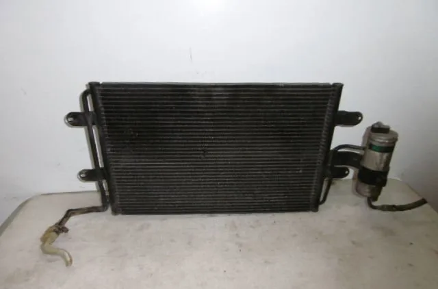Condenseur clim VOLKSWAGEN GOLF IV 1999 occasion