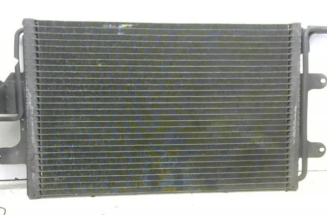 Condenseur clim Volkswagen GOLF IV (1J1) 1.6 16v (2000-2005) occasion