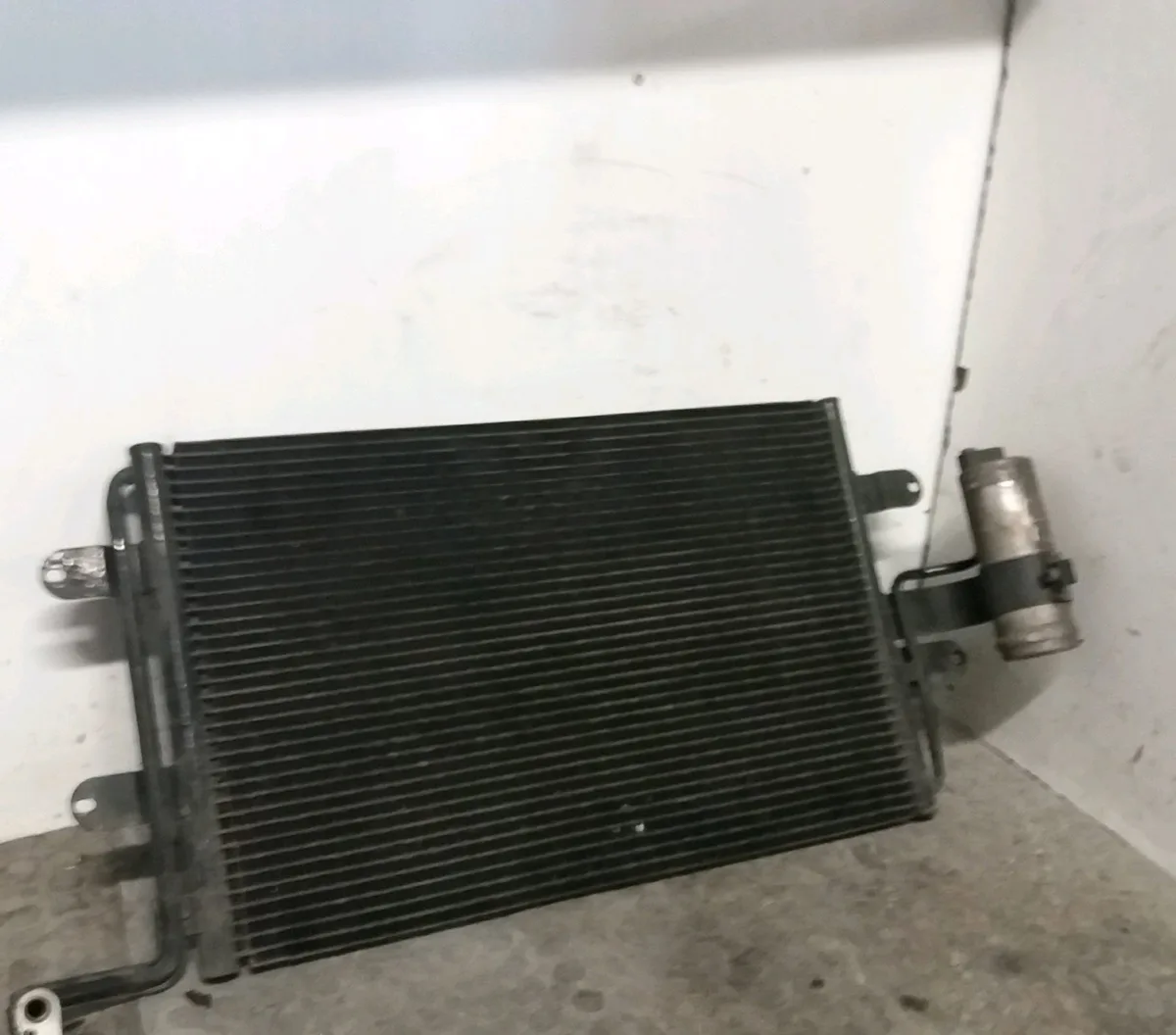 Condenseur clim Volkswagen GOLF IV (1J1) 1.9 tdi 4motion (2000-2005) occasion
