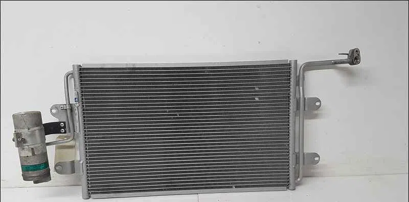 Condenseur clim VOLKSWAGEN GOLF IV occasion