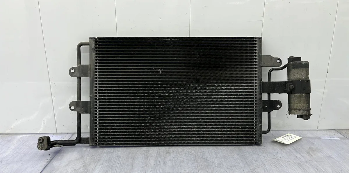 Condenseur clim VOLKSWAGEN NEW BEETLE 1 PHASE 1 occasion