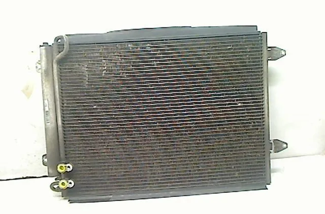 Condenseur clim Volkswagen PASSAT B6 Variant (3C5) 2.0 tdi (2005-2010) 5 portes occasion