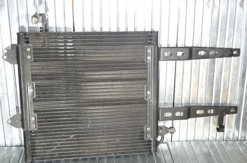 Condenseur clim VOLKSWAGEN POLO 3 PHASE 1 occasion