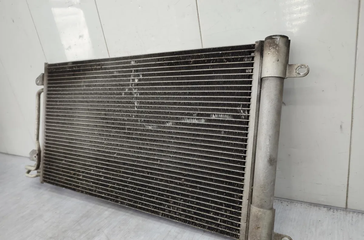 Condenseur clim VOLKSWAGEN POLO 5 PHASE 2 occasion
