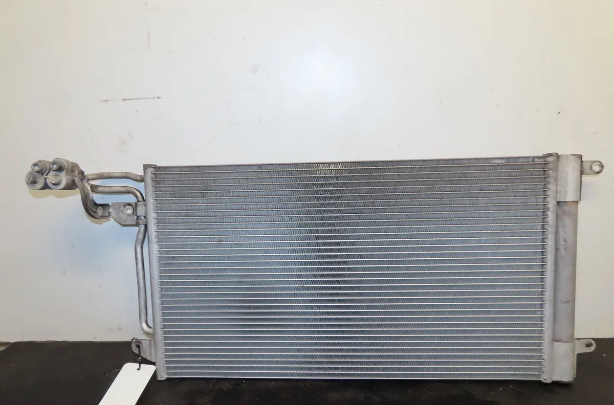 Condenseur clim Volkswagen POLO V (6R1, 6C1) 1.4 tdi (2014) 5 portes occasion