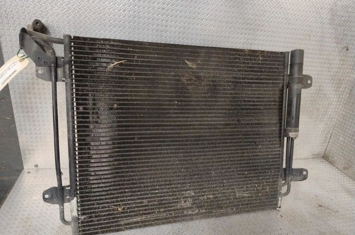 Condenseur clim Volkswagen TIGUAN (5N_) 2.0 tdi 4motion (2007-2018) occasion