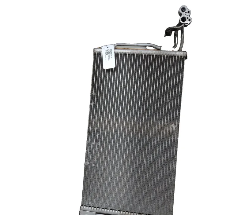 CONDENSEUR CLIMATISATION VOLKSWAGEN POLO 6R0820411D