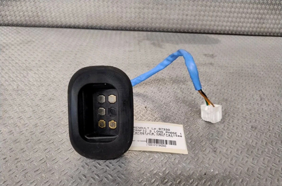 Contacteur porte avg Renault TRAFIC III Camionnette (FG_) 1.6 dci 125 (fgmh) (2015) occasion