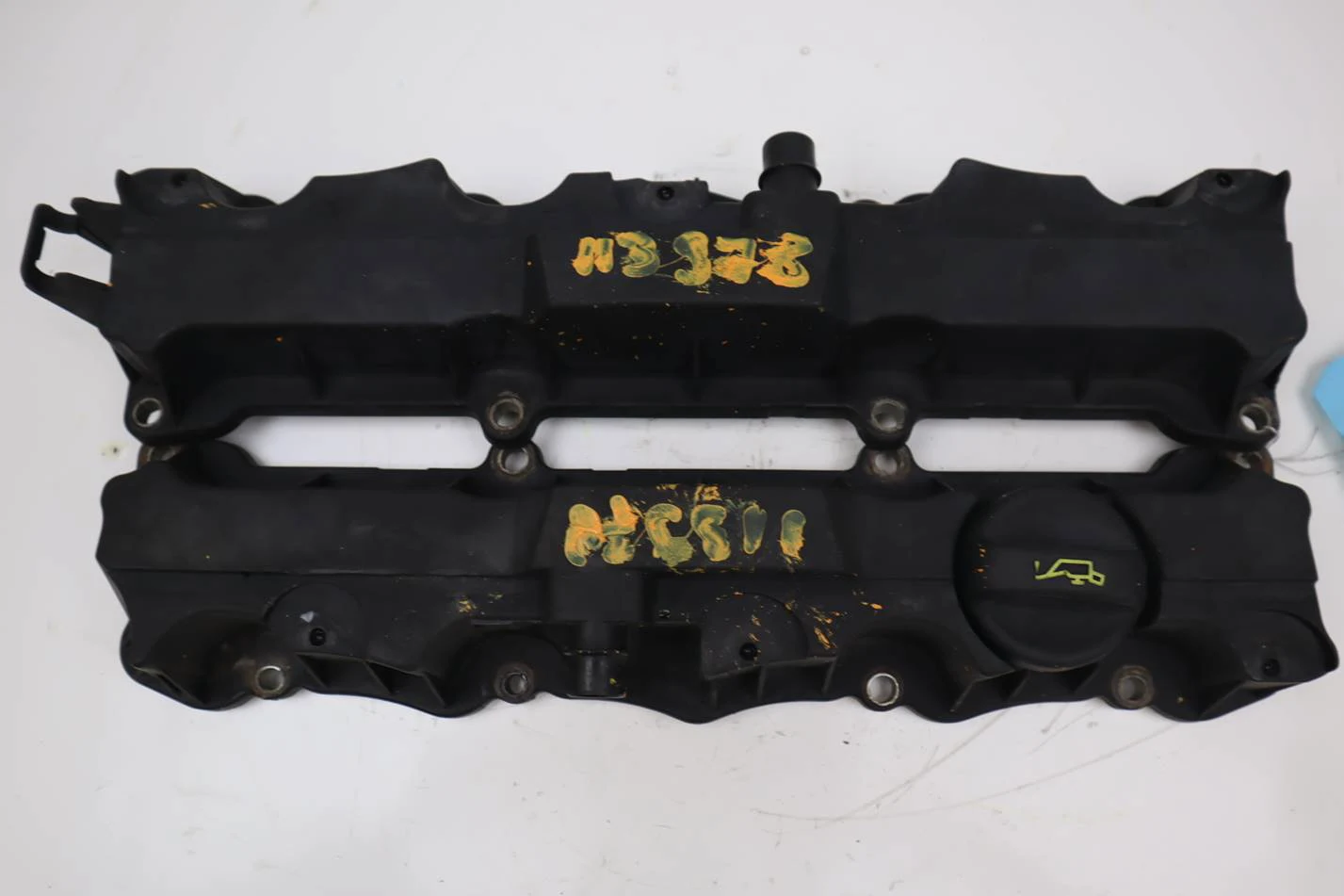 Couvre culasse Peugeot 206 CC (2D) 1.6 16v (2dnfuf, 2dnfur) (2000-2007) 2 portes occasion