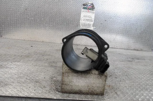 Debimetre air Renault LAGUNA III Grandtour (KT0-1) 2.0 dci (kt07, kt0j, kt14, kt1a, kt1s) (2007-2015) occasion