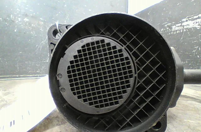 Debimetre air Volkswagen FOX 3-5 portes (5Z1, 5Z3, 5Z4) 1.4 tdi (2005-2009) occasion