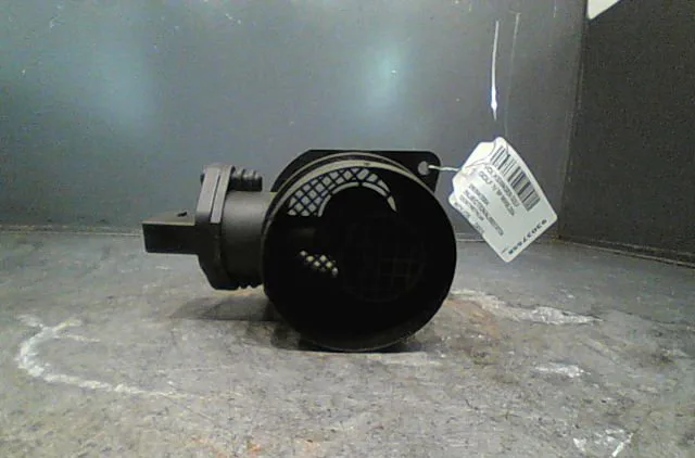 Debimetre air VOLKSWAGEN GOLF V Phase 1 11-2003--10-2008 occasion