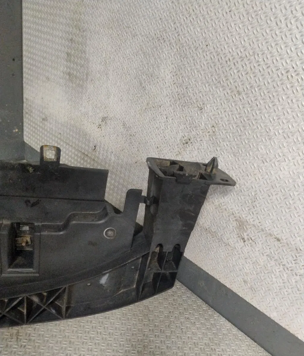Deflecteur hayon Citroen C3 PICASSO (SH_) 1.6 hdi 90 (2010) 5 portes occasion