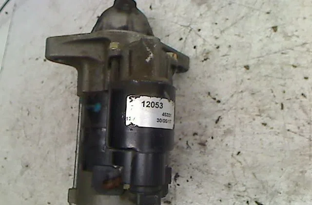 Démarreur Toyota COROLLA (_E12_) 1.4 vvt-i (zze120_) (2001-2007) occasion
