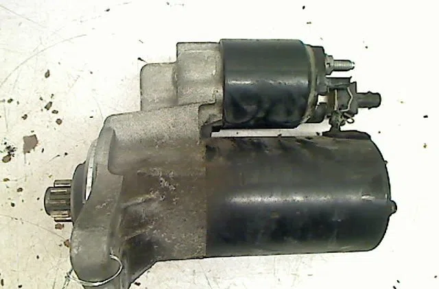 Démarreur Volkswagen GOLF IV (1J1) 1.6 (1997-2004) occasion