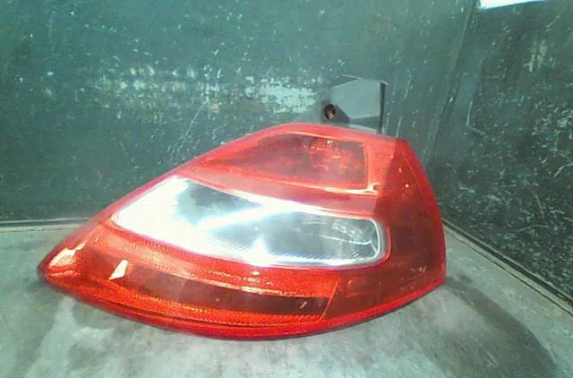 Ecran feu ard Renault MEGANE II (BM0-1_, CM0-1_) 1.5 dci (bm1f, cm1f) (2005-2008) occasion