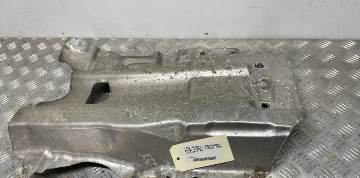 Ecran thermique catalyseur LAND ROVER RANGE ROVER 1 EVOQUE PHASE 2 occasion