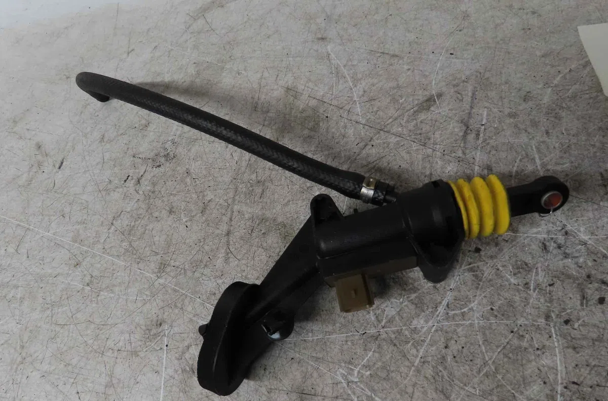 Emetteur embrayage FORD TRANSIT CUSTOM occasion