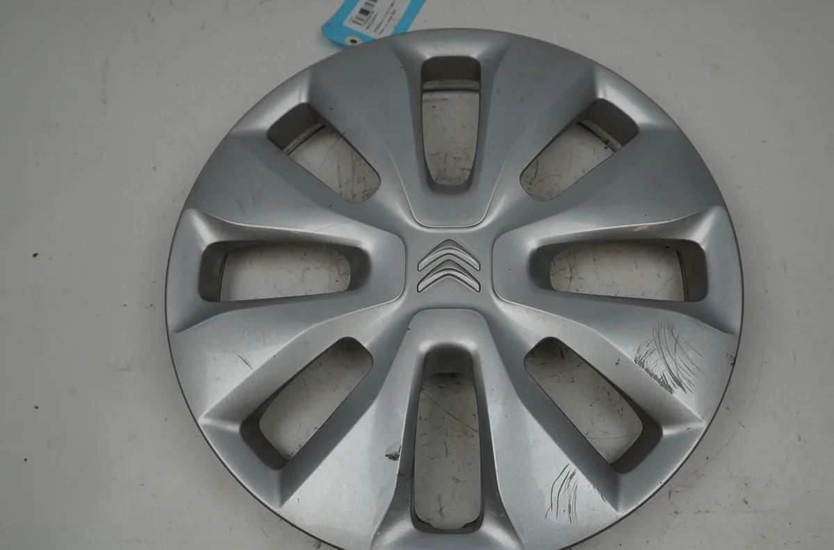 Enjoliveur de roue Citroën C1 II (PA_, PS_) 1.0 vti 72 (2018) 5 portes occasion