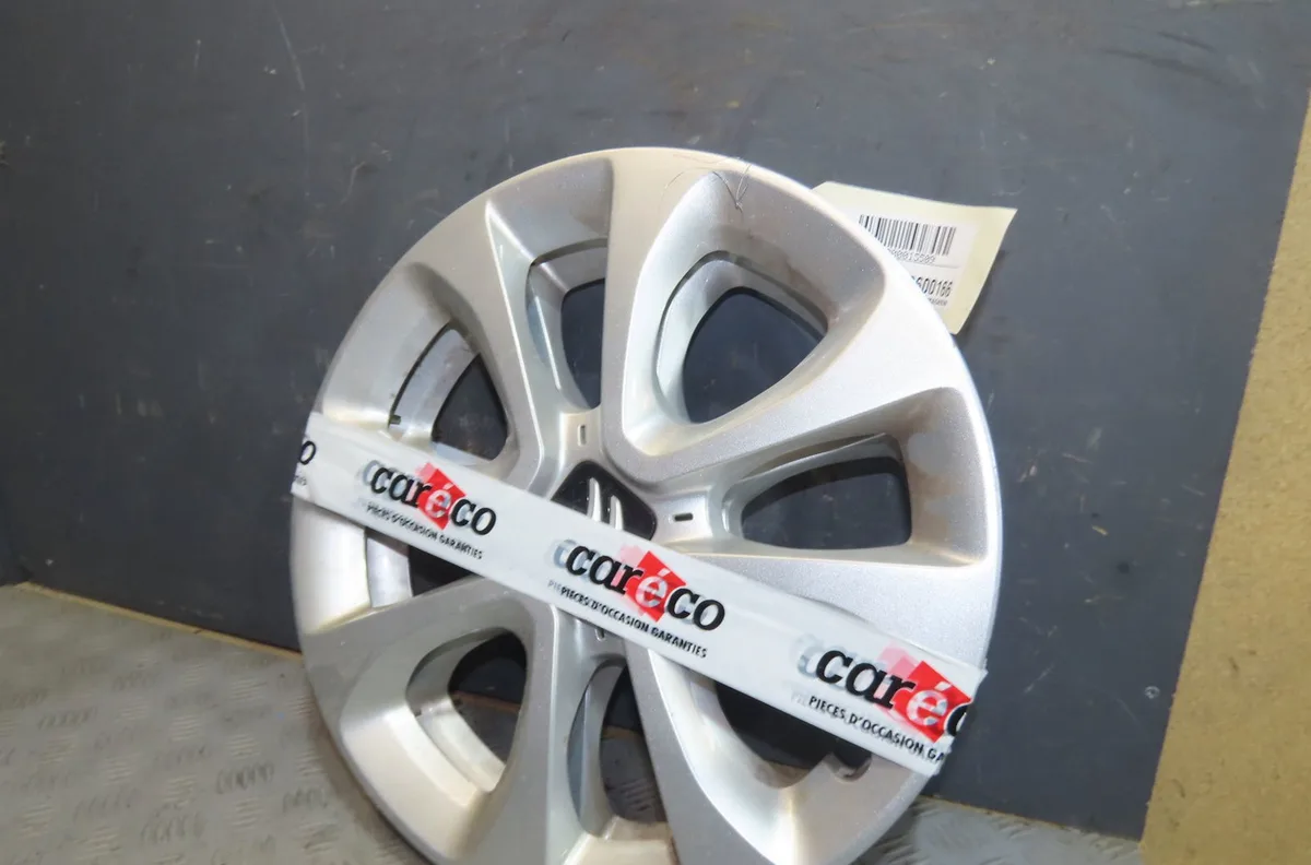 Enjoliveur de roue Citroen C3 III (SX) 1.2 puretech 82 (2018) 5 portes occasion