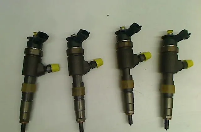 Ensemble injecteurs Peugeot 206 (2L_, 2M_) 1.4 hdi eco 70 (2009-2013) 5 portes occasion