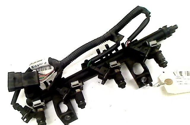 Ensemble injecteurs Renault CLIO III Grandtour (KR0-1_) 1.2 16v (2010-2012) occasion