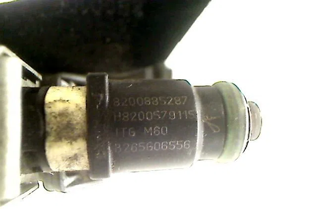 Ensemble injecteurs Renault CLIO III Grandtour (KR0-1_) 1.2 16v (2010-2012) occasion