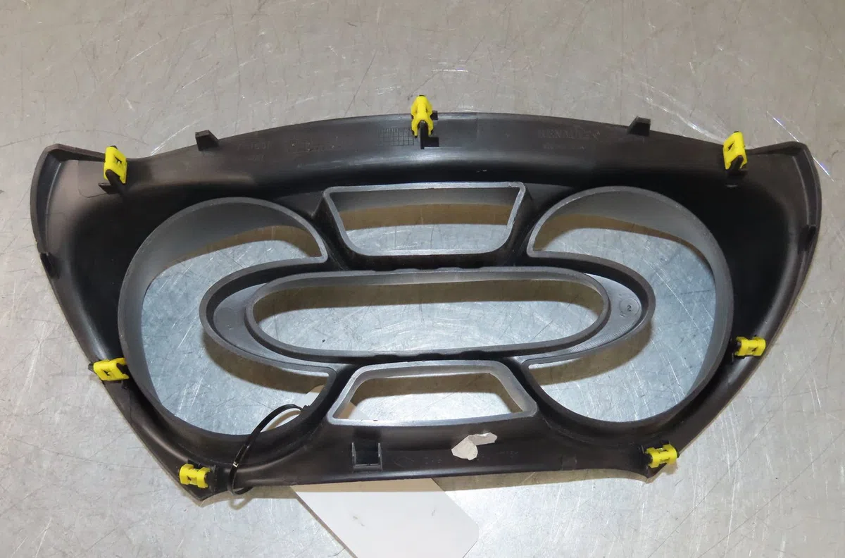 Entourage compteur Renault CAPTUR I (J5_, H5_) 0.9 tce 90 (2013) 5 portes occasion
