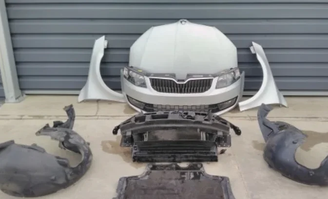 Face Avant ComplèTe Skoda Octavia Iii 1
