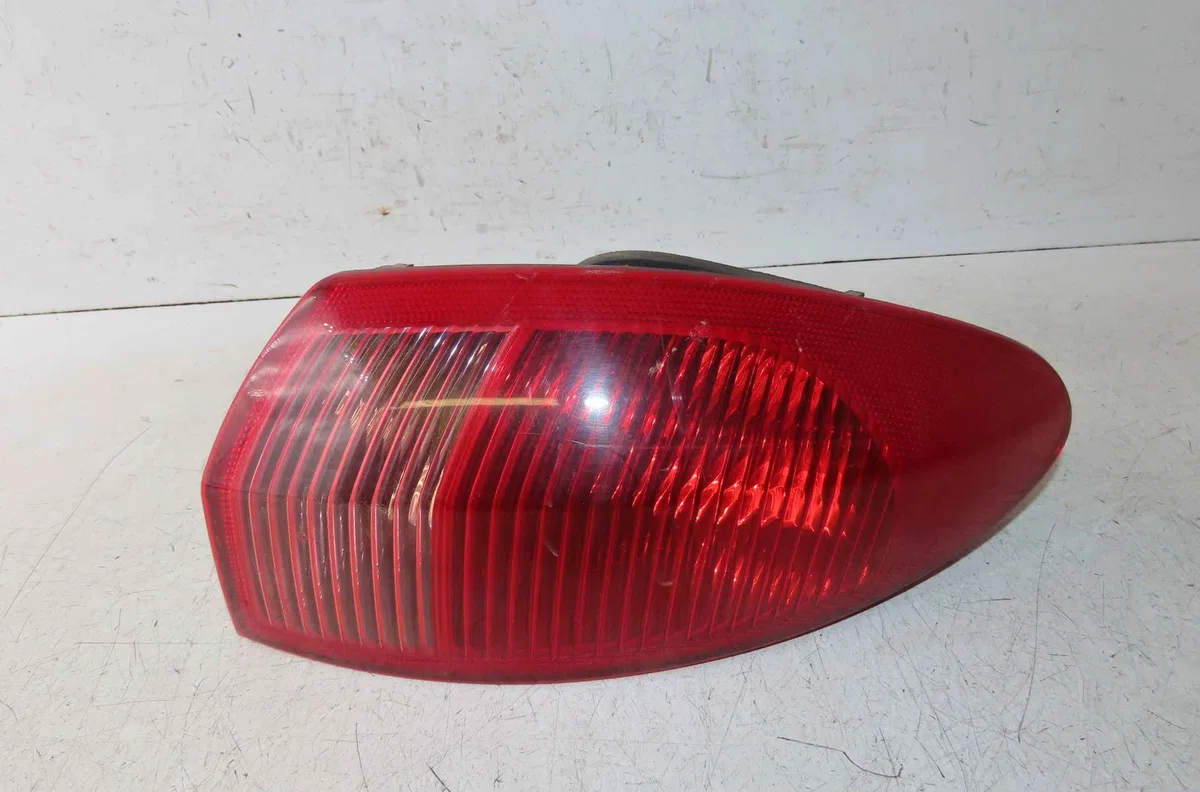 Feu arrière droit ALFA ROMEO 147 occasion