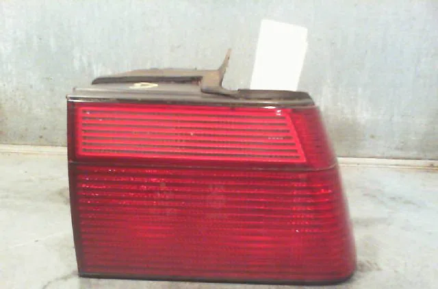 Feu arrière droit ALFA ROMEO 155 phase 1 04-1992--05-1998 occasion