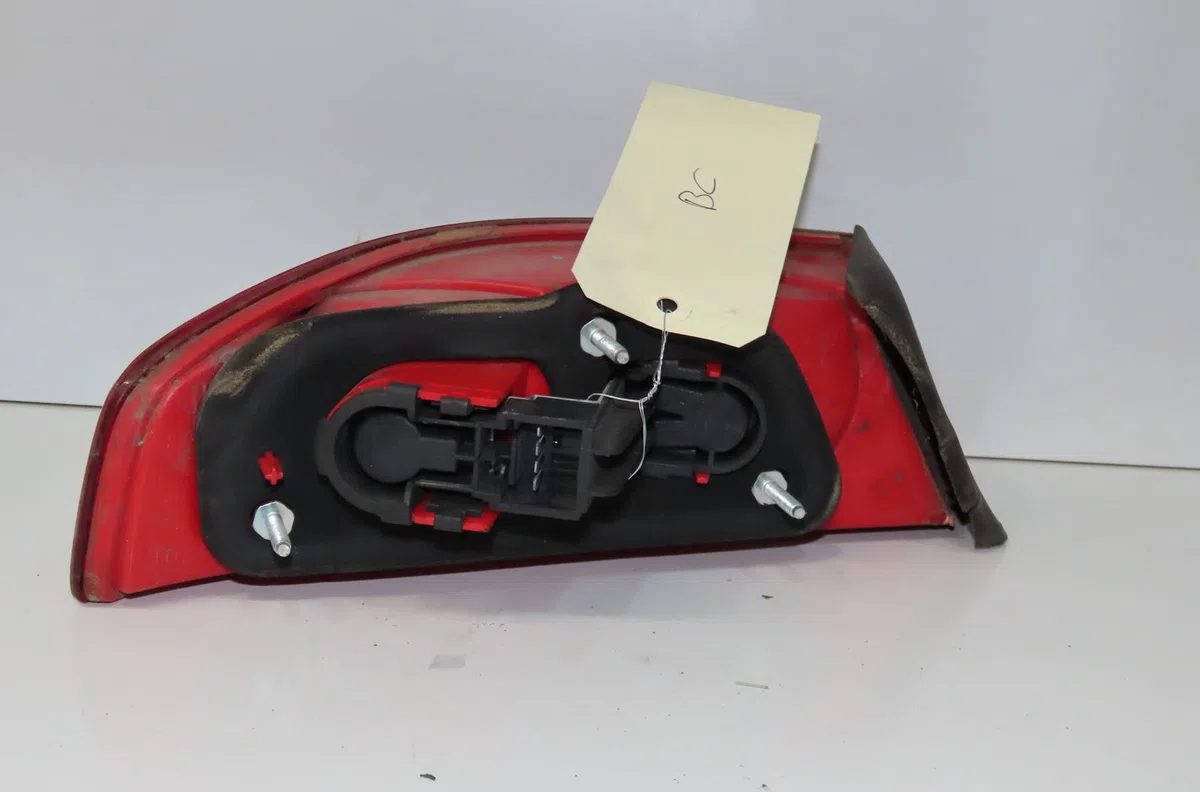 Feu arrière droit Alfa romeo 159 (939_) 1.9 jtdm 16v (939axc1b, 939axc12) (2005-2011) occasion