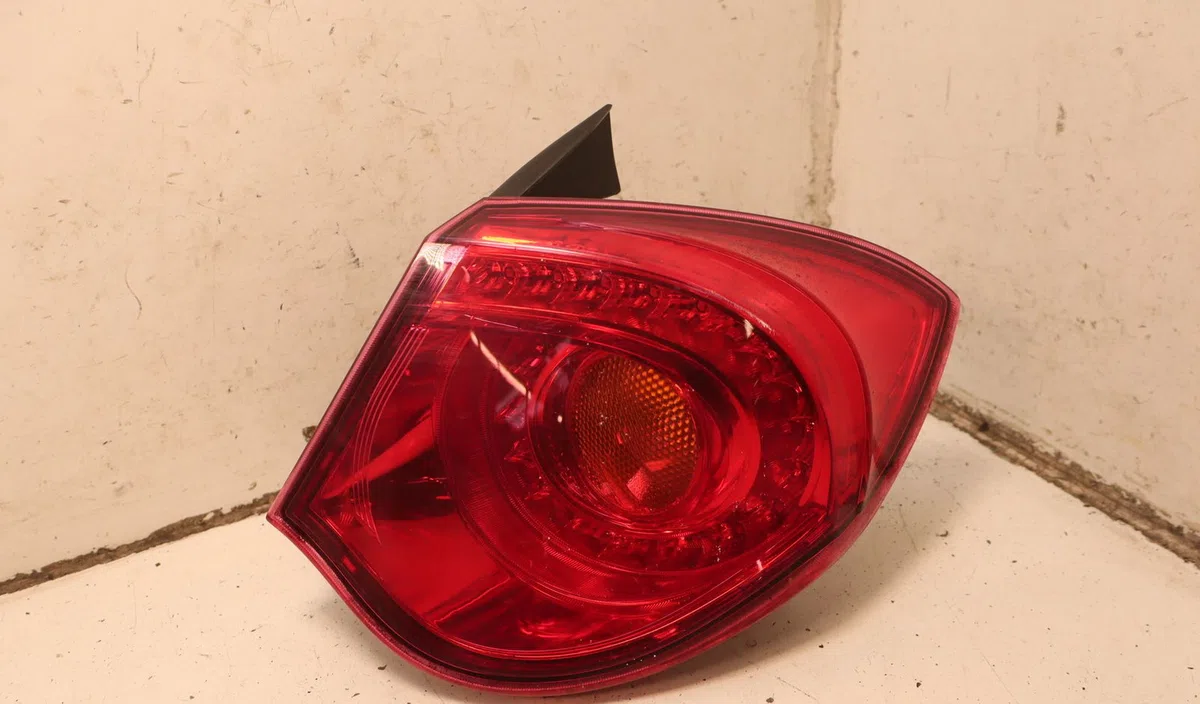 Feu arrière droit Alfa romeo GIULIETTA (940_) 1.4 tb (940fxa1a, 940fxt1a) (2010-2020) occasion