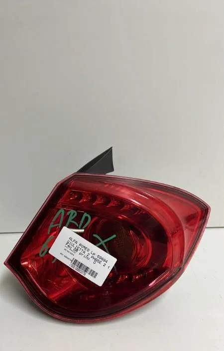 Feu arrière droit Alfa romeo GIULIETTA (940_) 1.6 jtdm (940fyb11, 940fyb1a, 940fyf11, 940fyf1a) (2015-2020) occasion