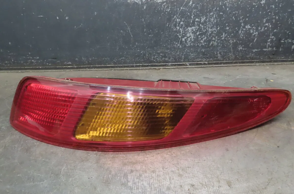 Feu arrière droit Alfa romeo GT (937_) 1.9 jtd (937cxn1b) (2003-2010) 3 portes occasion