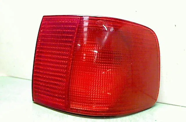 Feu arrière droit AUDI 100 III 1993 occasion
