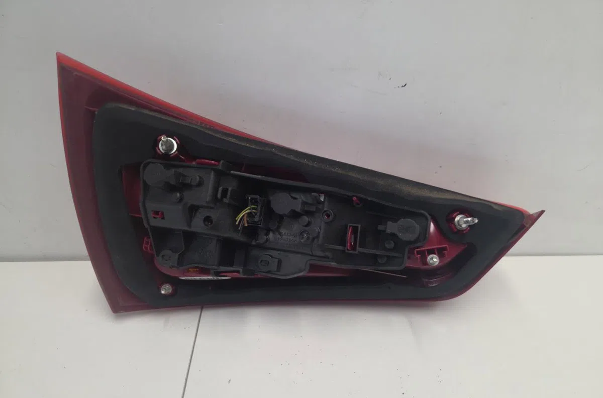 Feu arrière droit AUDI A1 1 SPORTBACK PHASE 1 occasion