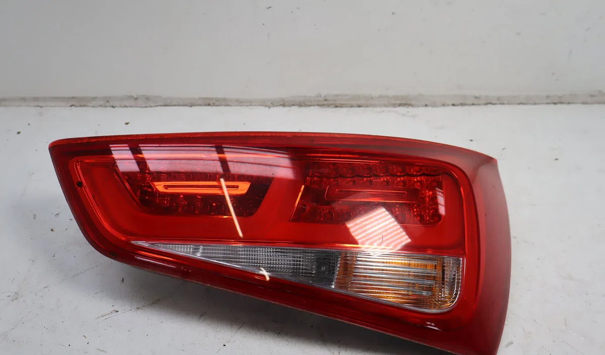 Feu arrière droit Audi A1 Sportback (8XA, 8XF) 1.4 tfsi (2011-2015) occasion