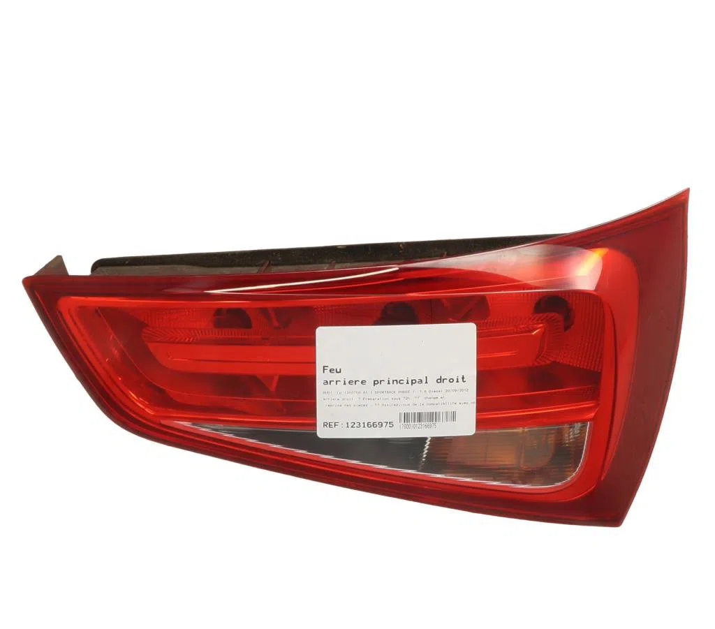Feu arrière droit Audi A1 Sportback (8XA, 8XF) 1.6 tdi (2011-2015) occasion