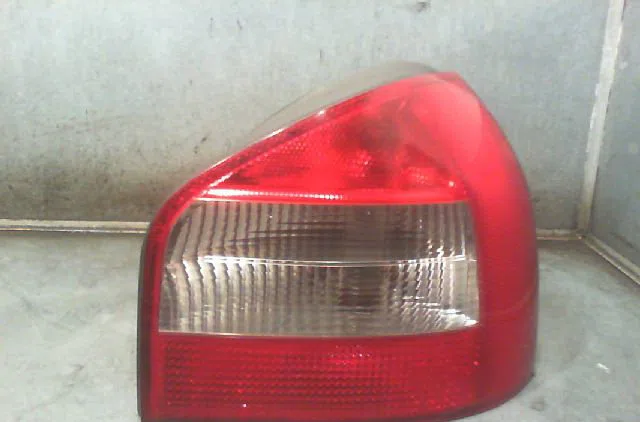 Feu arrière droit AUDI A3 2000 occasion