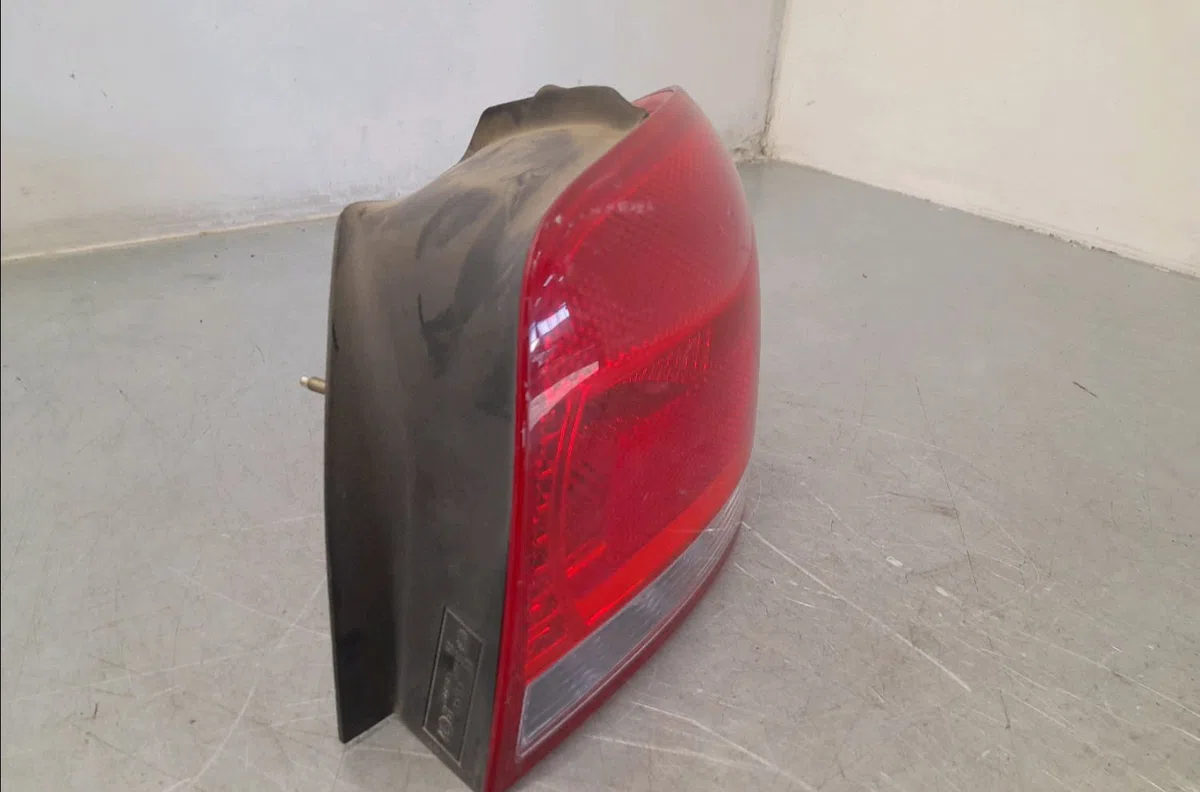 Feu arrière droit Audi A3 (8P1) 2.0 tdi (2003-2012) occasion