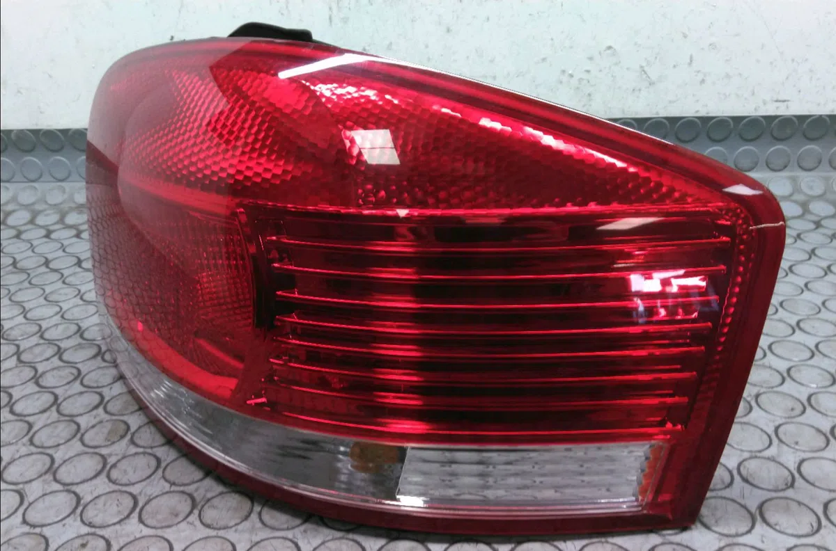 Feu arrière droit Audi A3 (8P1) 2.0 tdi quattro (2003-2008) occasion
