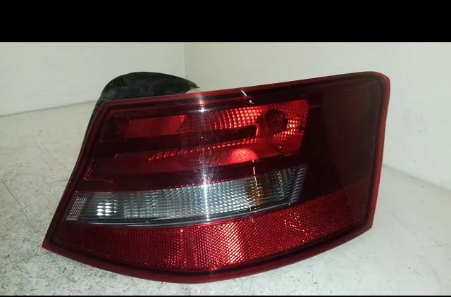 Feu arrière droit Audi A3 (8V1, 8VK) 2.0 tdi (2012-2017) occasion