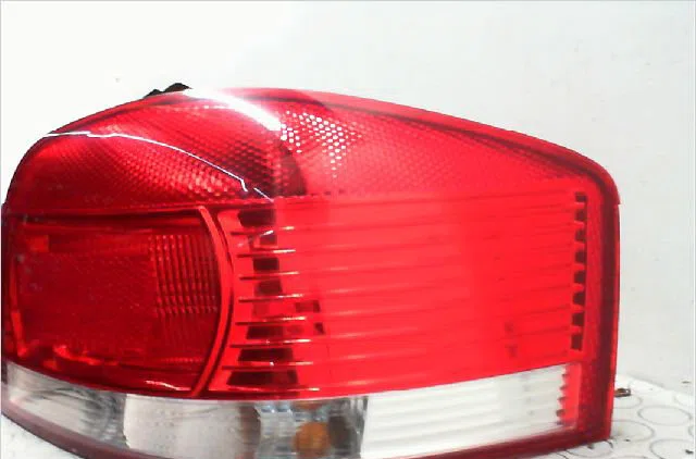 Feu arrière droit AUDI A3 II  1.9 TDi occasion