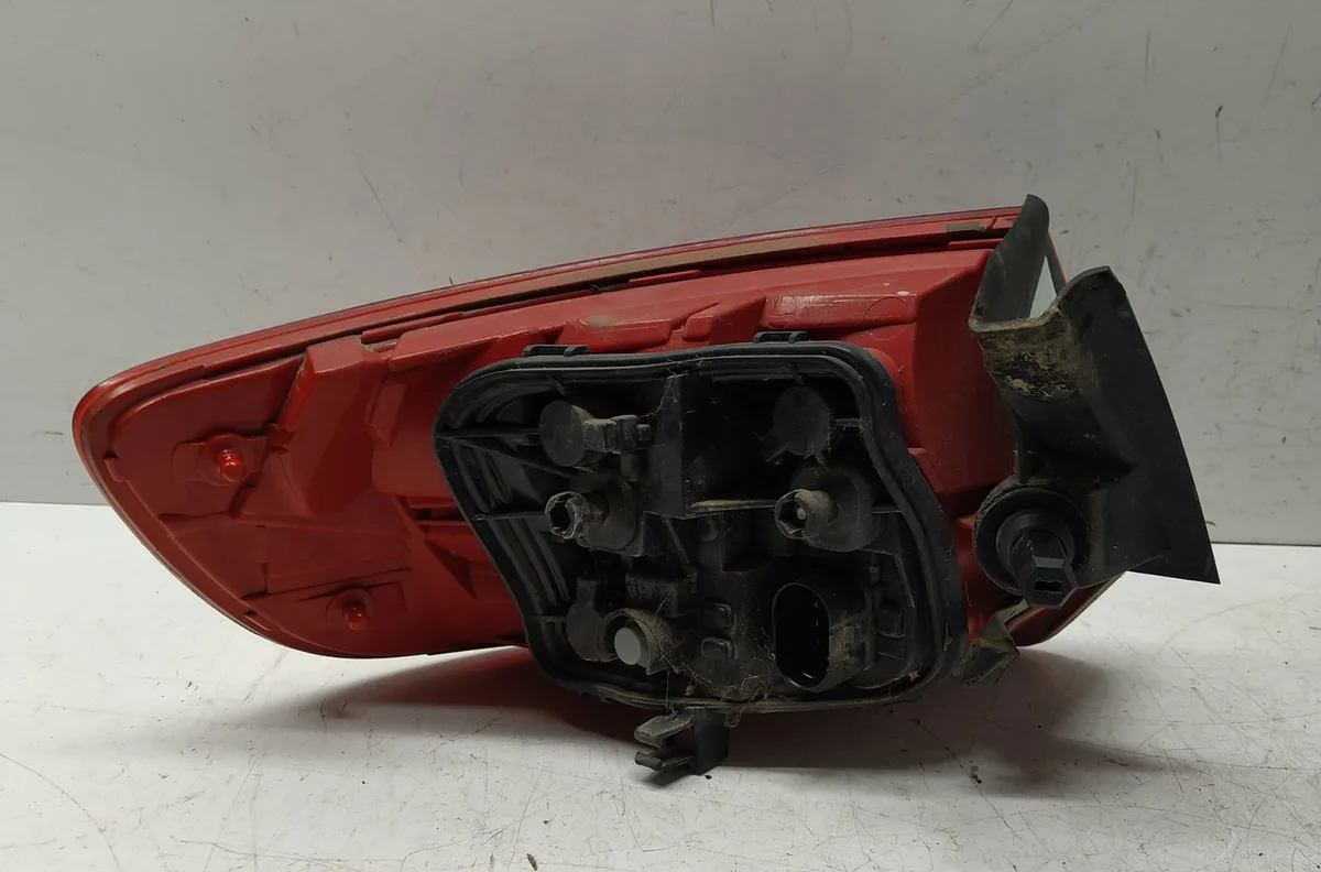 Feu arrière droit AUDI A3 II occasion