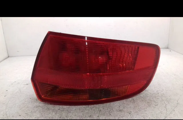 Feu arrière droit Audi A3 Sportback (8PA) 1.9 tdi (2004-2010) occasion