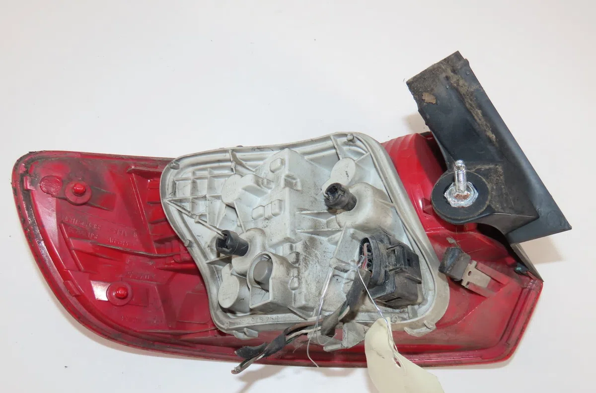 Feu arrière droit Audi A3 Sportback (8PA) 2.0 tdi 16v (2004-2013) 5 portes occasion