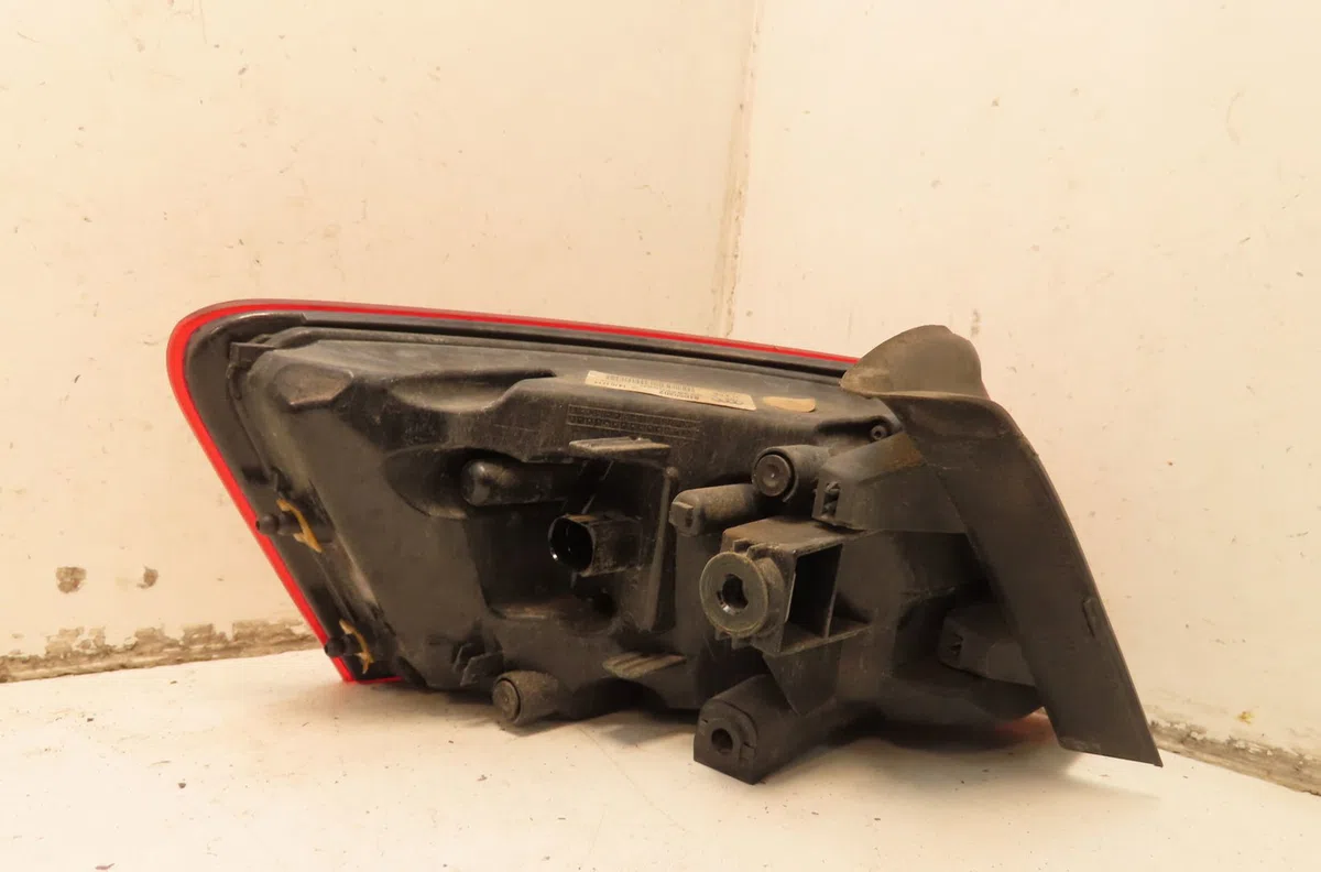 Feu arrière droit Audi A3 Sportback (8VA, 8VF) 2.0 tdi (2012-2020) 5 portes occasion