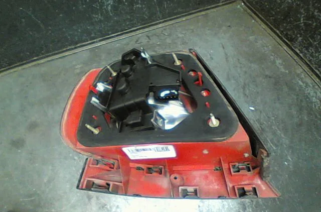 Feu arrière droit Audi A4 B5 (8D2) 1.6 (1994-2000) occasion
