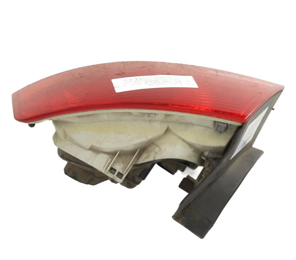 Feu arrière droit Audi A4 B7 (8EC) 2.0 (2004-2008) occasion